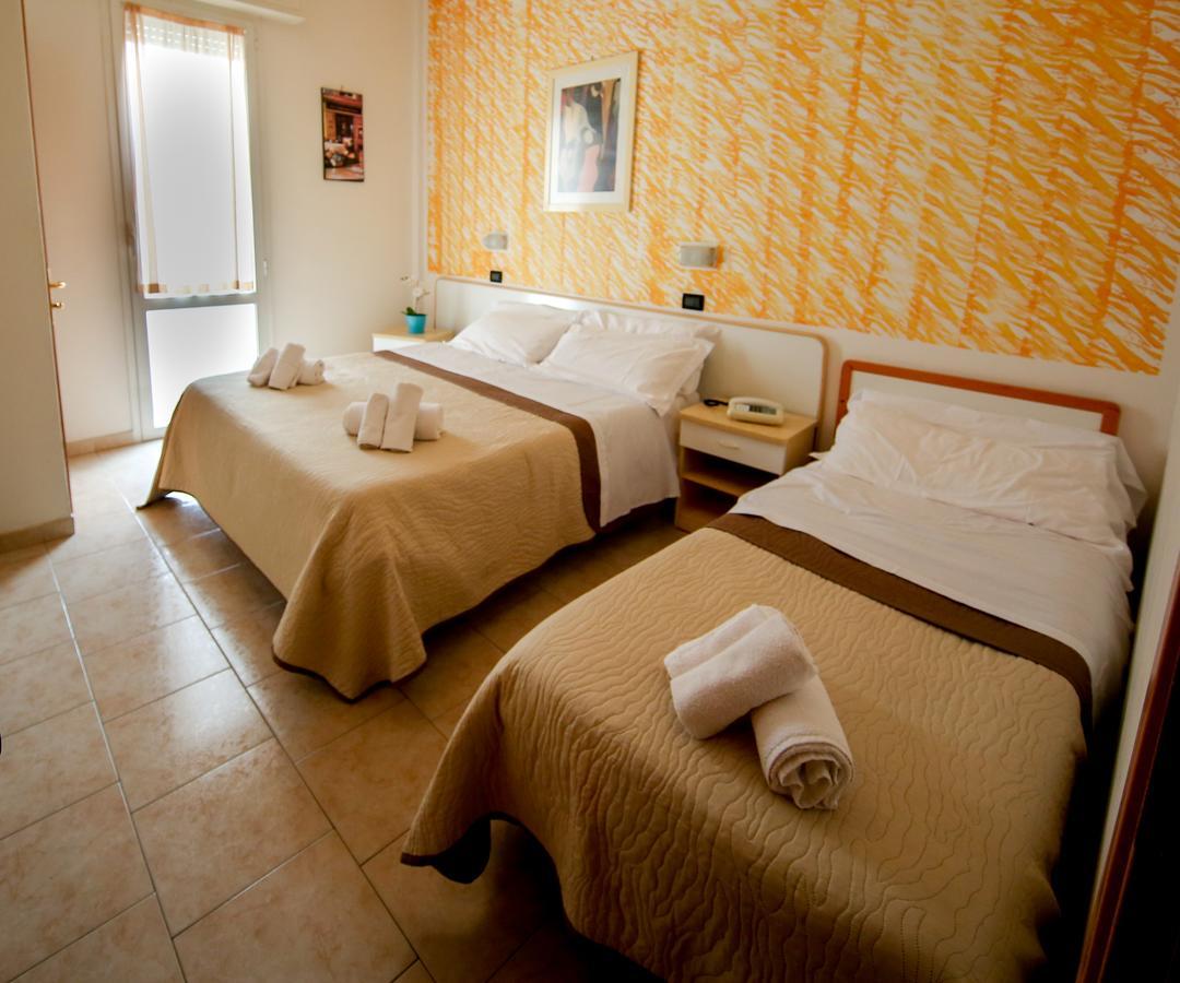 Hotel Petrarca Rimini Exterior foto